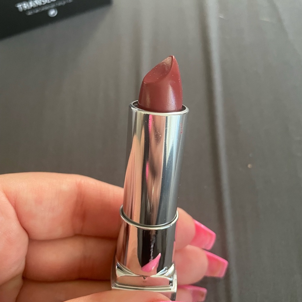 Unused maybelline lipstick